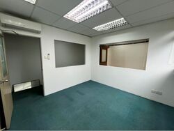 Valiant Industrial Building (D13), Warehouse #625491221